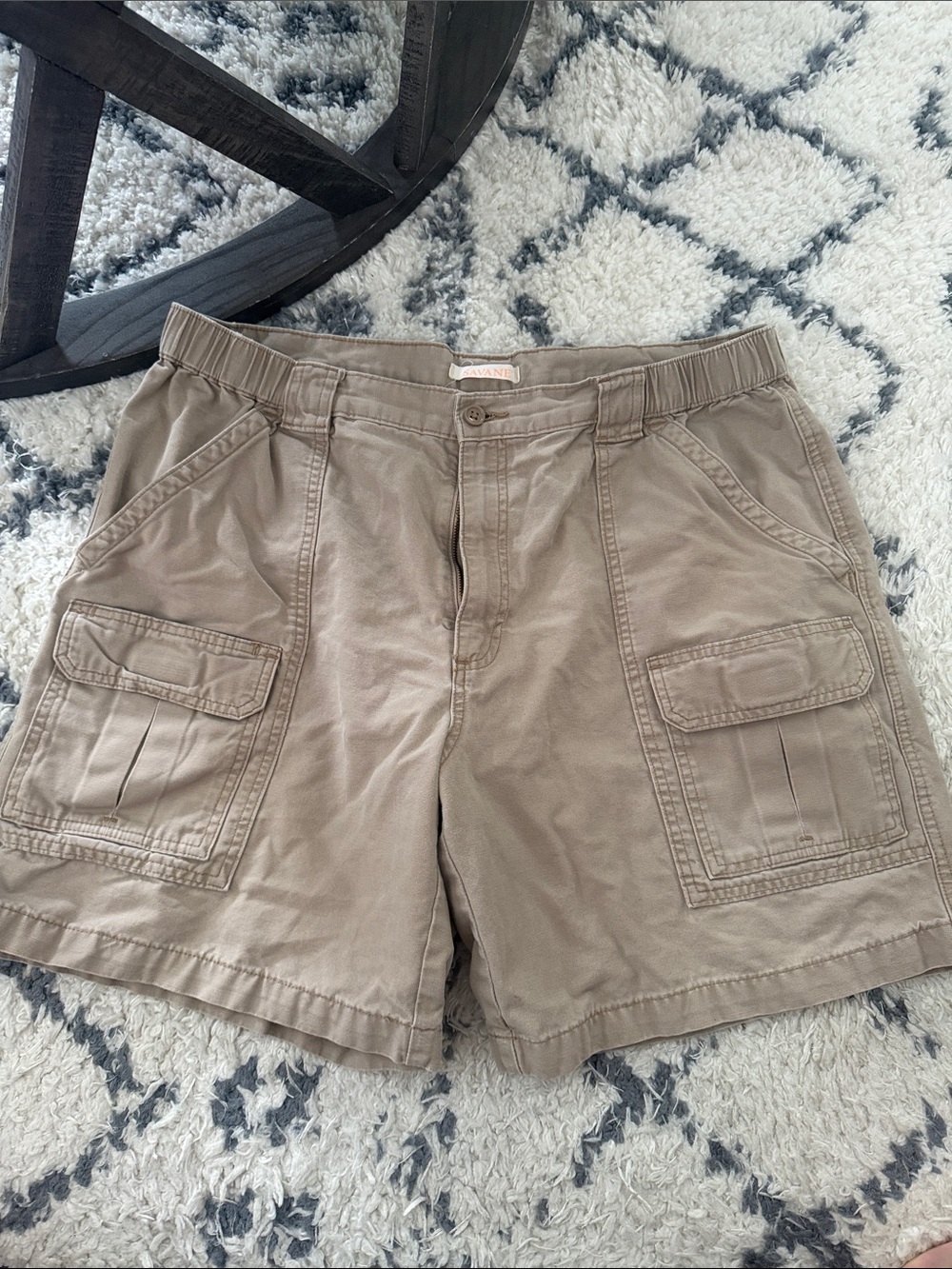 Savane Men's Cargo Shorts in Taupe
